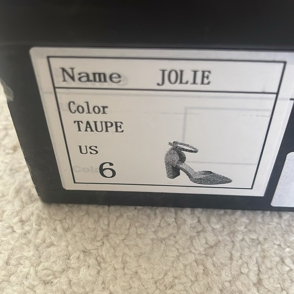 NWT - Vici - Jolie Faux Suede Pointed Strap Heels - Picture 2 of 5